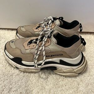 Balenciaga Triple S Sneakers. Size 37